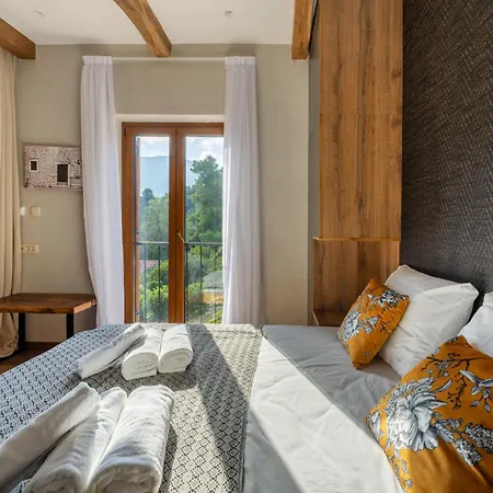 My Dalmatia - Authentic Fisola With Private Infinity Pool And Sea View * Svirce