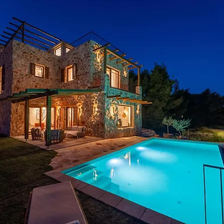 My Dalmatia - Authentic Fisola With Private Infinity Pool And Sea View Holiday home *