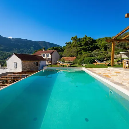 My Dalmatia - Authentic Fisola With Private Infinity Pool And Sea View Holiday home *