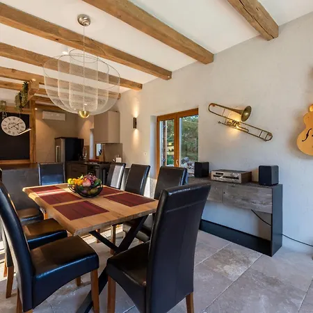 My Dalmatia - Authentic Fisola With Private Infinity Pool And Sea View Holiday home