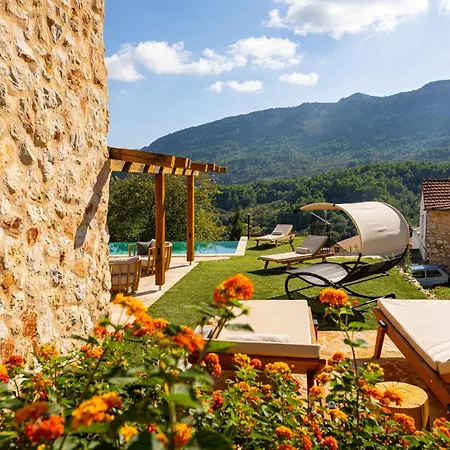 My Dalmatia - Authentic Fisola With Private Infinity Pool And Sea View Holiday home