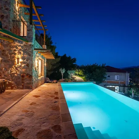 בית נופש My Dalmatia - Authentic Fisola With Private Infinity Pool And Sea View